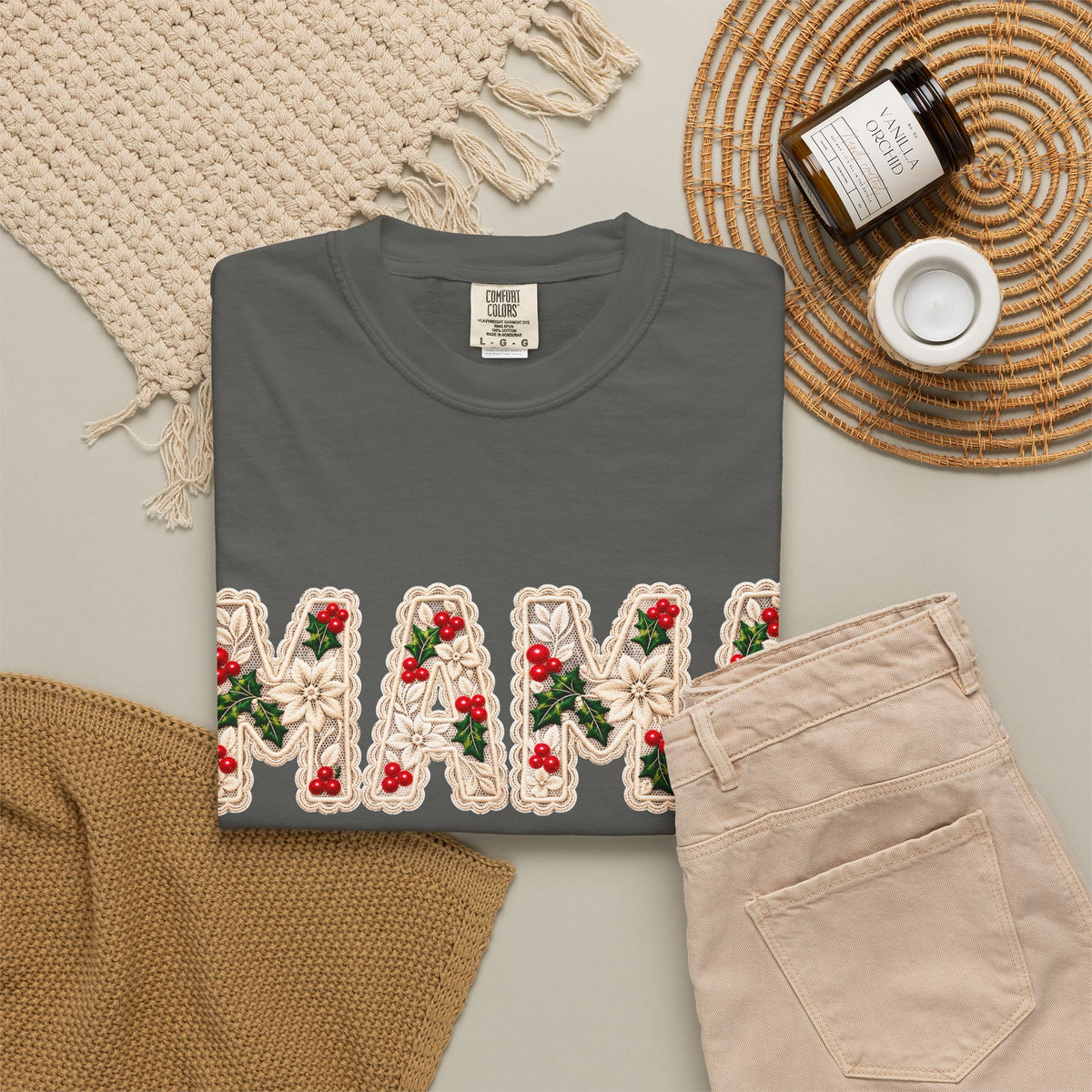 Mistletoe Mama Tee